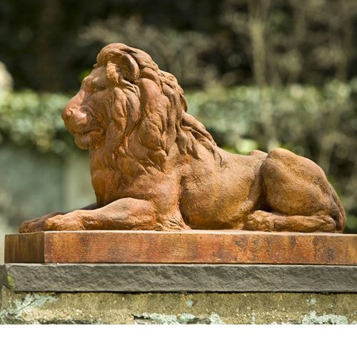 Classic Lion Garden Statue